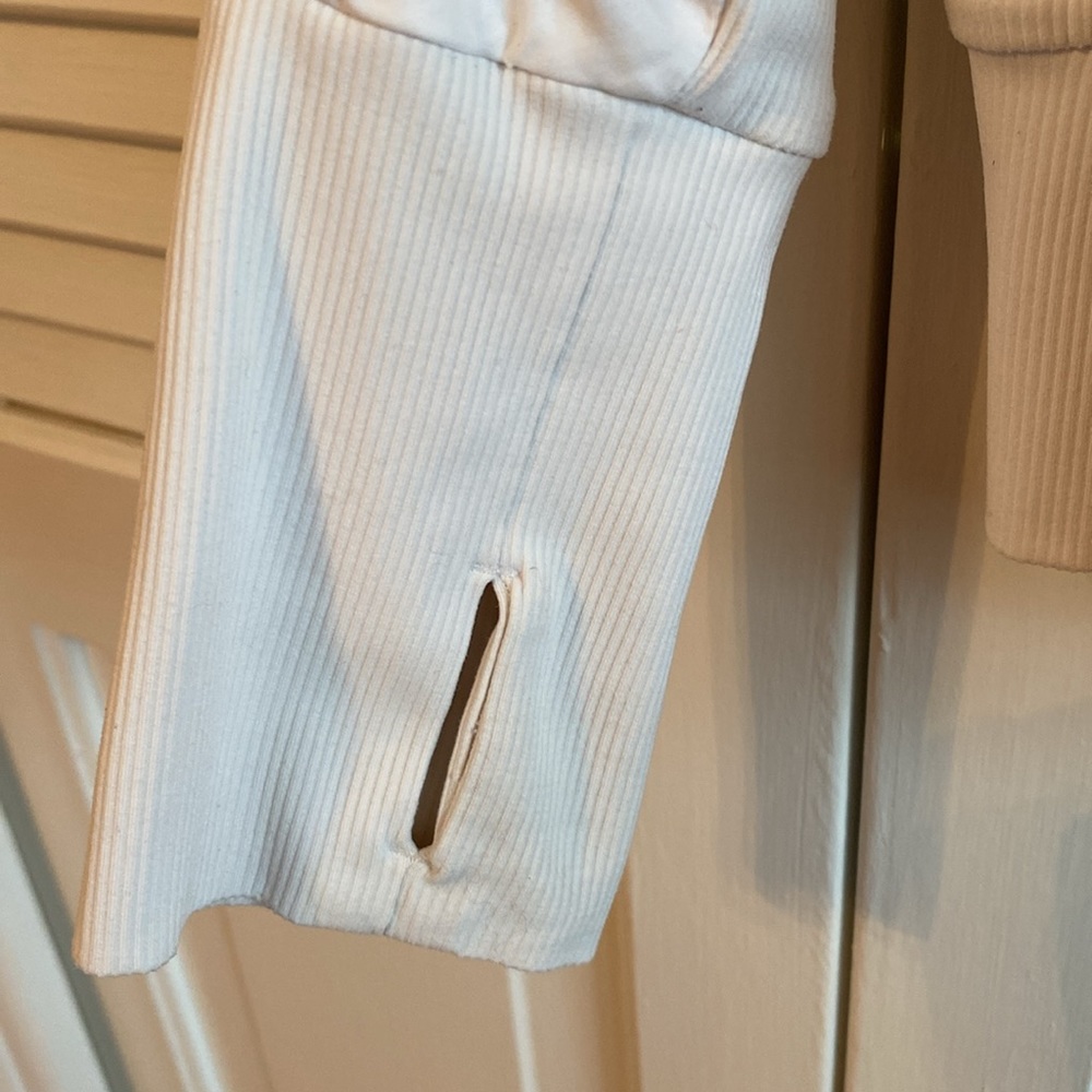Lululemon zip up - Picture 3 of 3